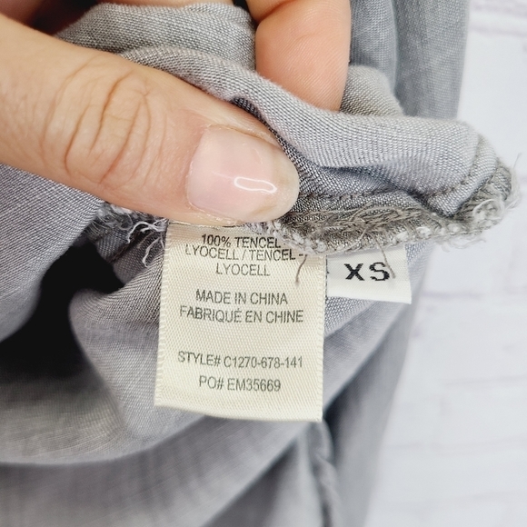 Anthro. Cloth & Stone Lace Up Top - Picture 7 of 9